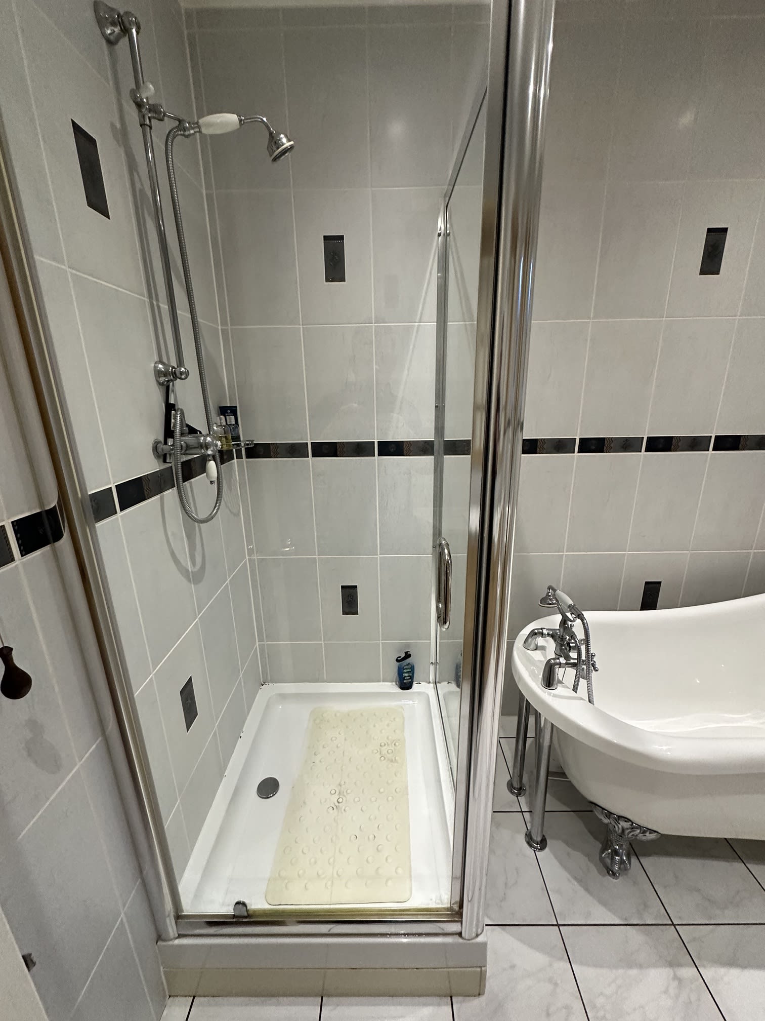 Deep cleaning carried out by Shaky's Cleaning Services